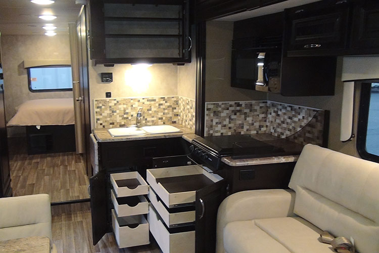 Build 2020 Phantom 32 P Class C Gas Motorhome Nexus Rv